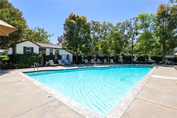 45 Paseo Vespertino, Rancho Santa Margarita, California 92688