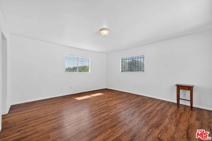 913 E 92nd Street, Los Angeles, California 90002