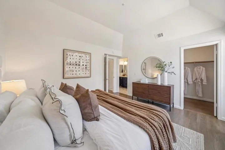 1051 Helm Lane, Foster City, California 94404