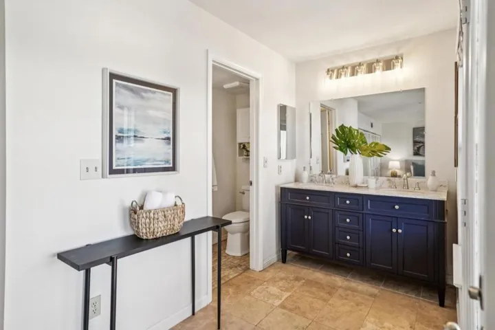 1051 Helm Lane, Foster City, California 94404