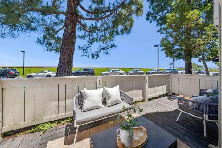 1051 Helm Lane, Foster City, California 94404