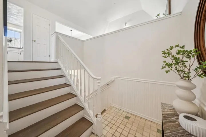 1051 Helm Lane, Foster City, California 94404