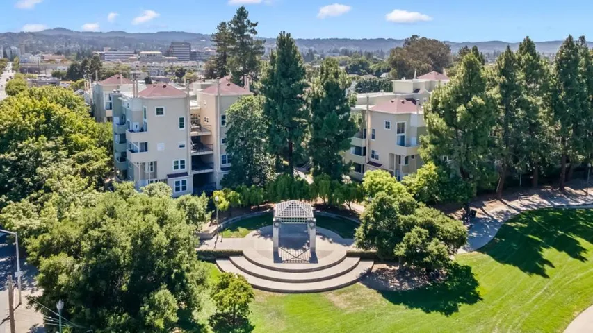 211 S Fremont Street 204, San Mateo, California 94401