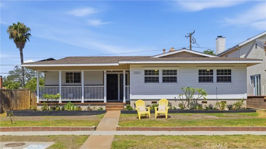 Mid-century cottage vibes