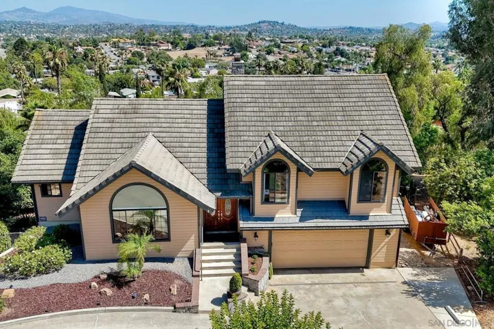 Wonderful Custom Home!