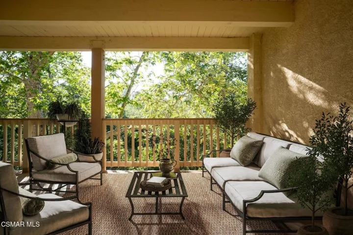 Balcony 1-2
