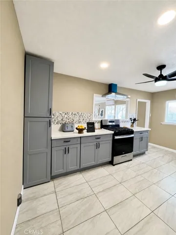 4141 W Broadway, Hawthorne, California 90250
