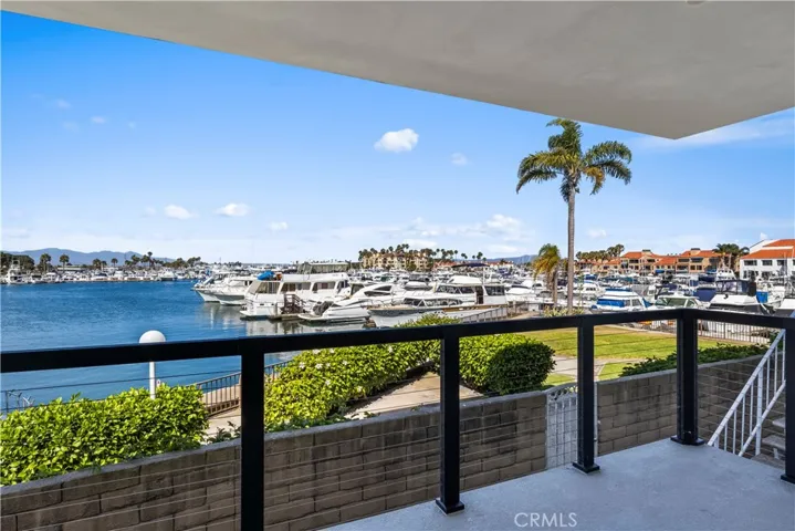 2872 Coast Circle 104, Huntington Beach, California 92649
