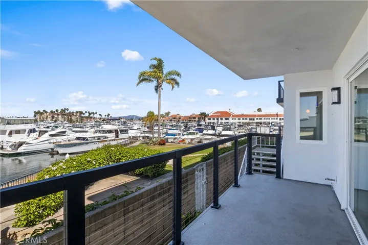2872 Coast Circle 104, Huntington Beach, California 92649