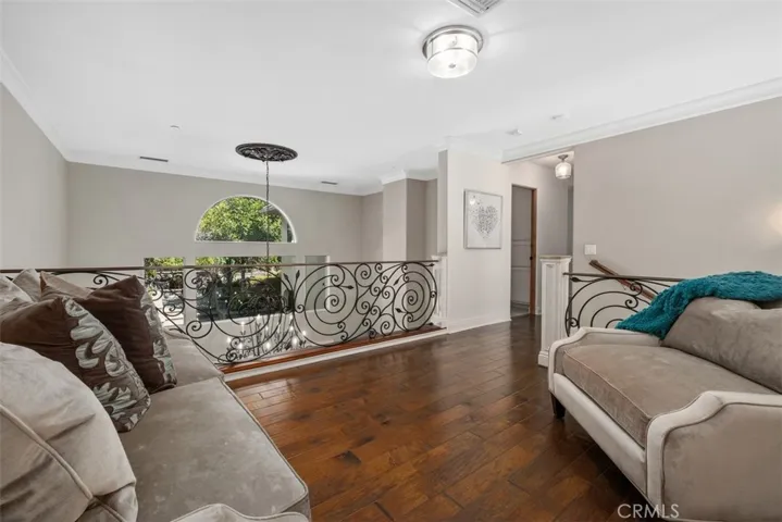 2nd Floor sitting area