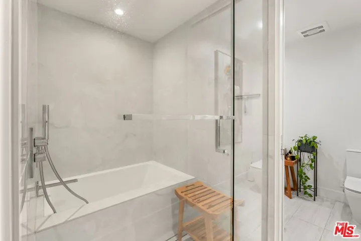 411 S Hamel Road 306, Los Angeles, California 90048