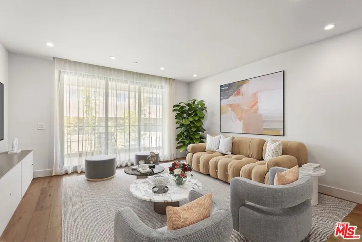 411 S Hamel Road 306, Los Angeles, California 90048