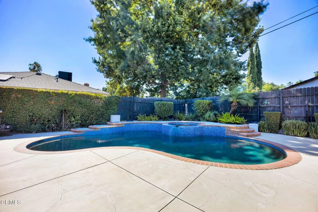 pebble tec pool and Jacuzzi