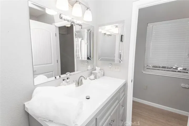 50616 Woodside Lane, Oakhurst, California 93644