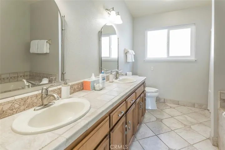 50616 Woodside Lane, Oakhurst, California 93644