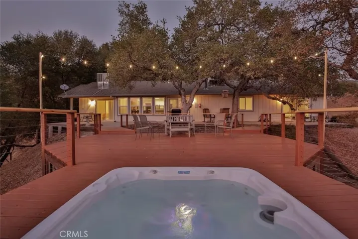 50616 Woodside Lane, Oakhurst, California 93644