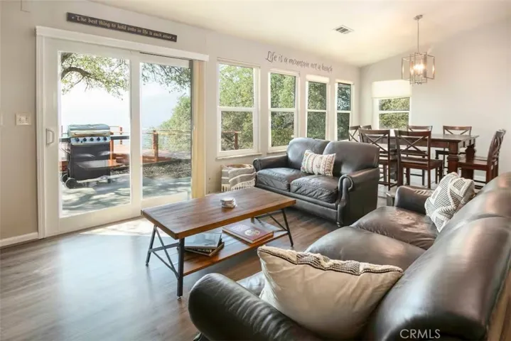 50616 Woodside Lane, Oakhurst, California 93644
