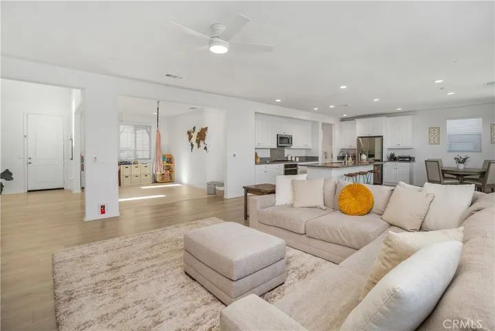 30383 Freeman Dr, Menifee, California 92584