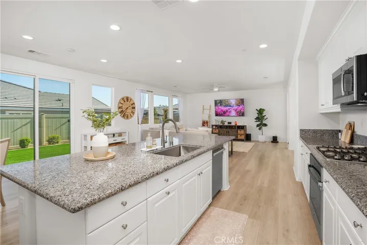 30383 Freeman Dr, Menifee, California 92584