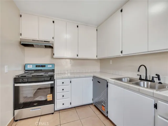 16754 Merrill Street, Victorville, California 92395