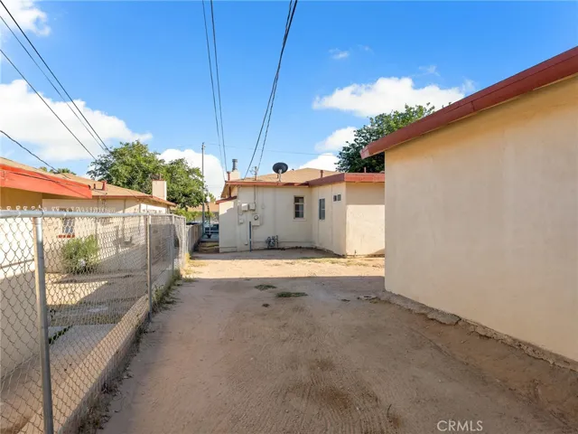 16754 Merrill Street, Victorville, California 92395