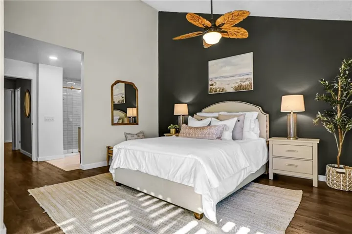 25136 Avenida Rondel, Valencia, California 91355