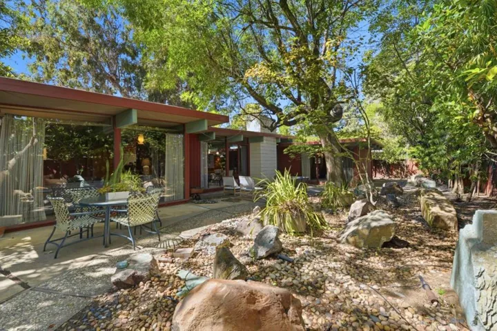 370 Shasta Drive, Palo Alto, California 94306