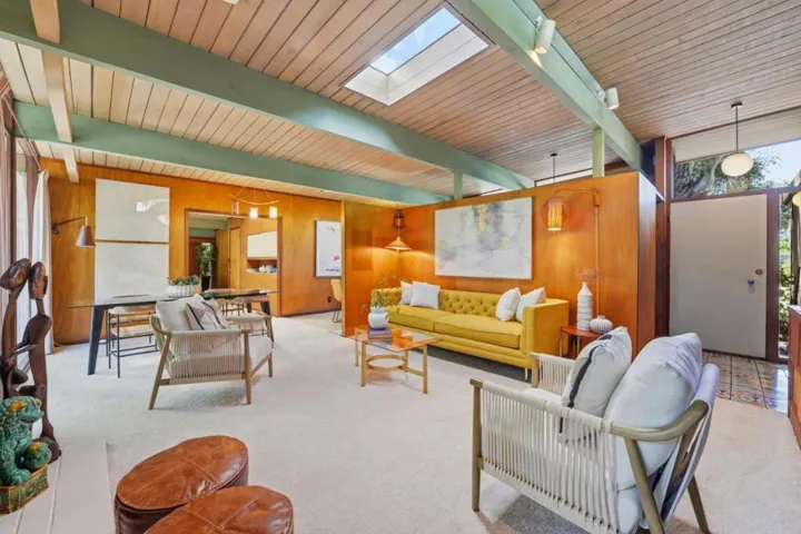 370 Shasta Drive, Palo Alto, California 94306