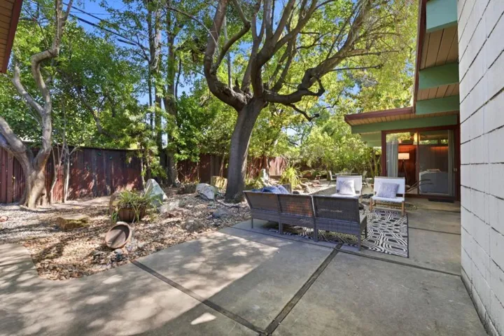 370 Shasta Drive, Palo Alto, California 94306