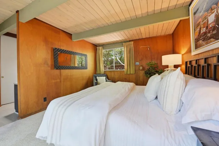 370 Shasta Drive, Palo Alto, California 94306