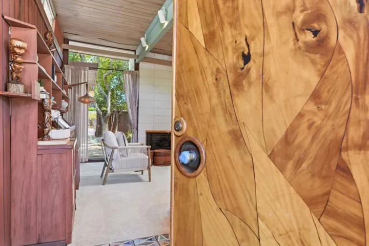 370 Shasta Drive, Palo Alto, California 94306