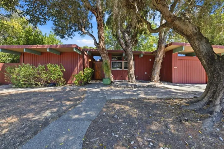 370 Shasta Drive, Palo Alto, California 94306