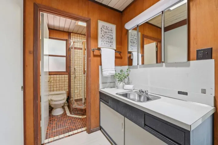 370 Shasta Drive, Palo Alto, California 94306