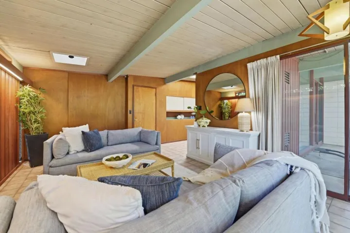 370 Shasta Drive, Palo Alto, California 94306
