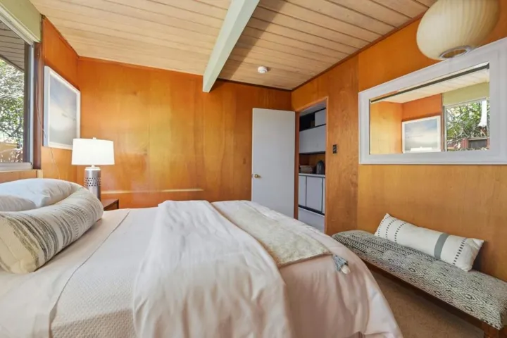 370 Shasta Drive, Palo Alto, California 94306