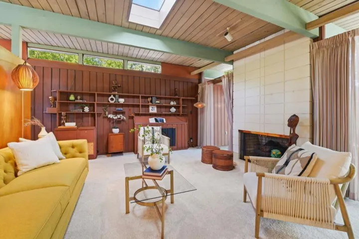 370 Shasta Drive, Palo Alto, California 94306
