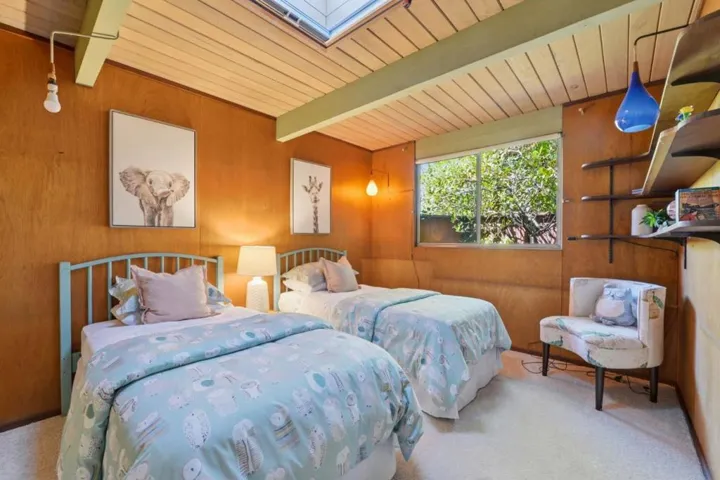 370 Shasta Drive, Palo Alto, California 94306