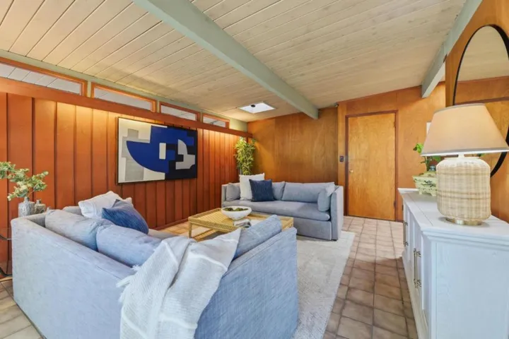 370 Shasta Drive, Palo Alto, California 94306