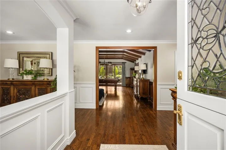 2162 Racquet Hill, North Tustin, California 92705