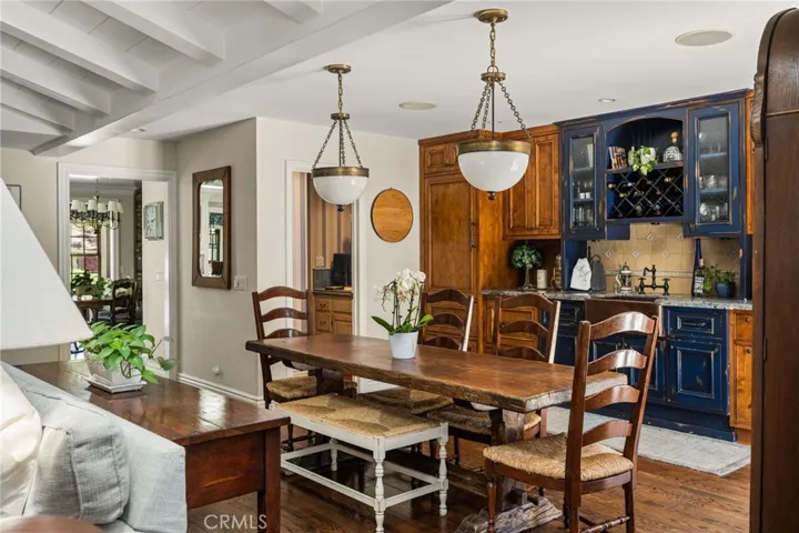 Bar and seating area off Family Room