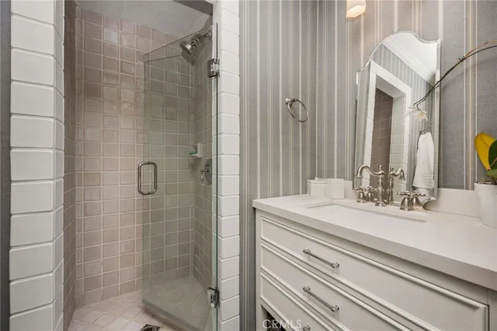 2162 Racquet Hill, North Tustin, California 92705