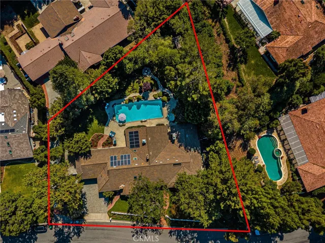 2162 Racquet Hill, North Tustin, California 92705