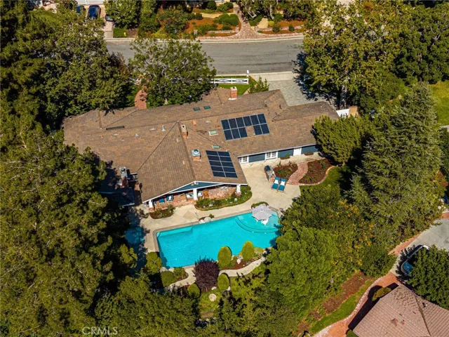 2162 Racquet Hill, North Tustin, California 92705