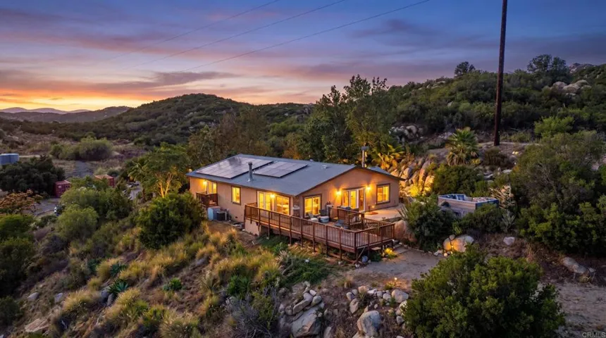 12777 Wildcat Canyon Road, Lakeside, California 92040
