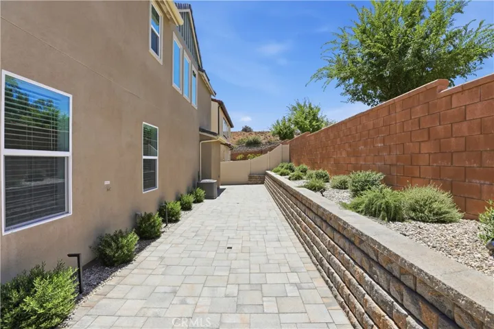 4089 Spring Haven Lane, Corona, California 92883
