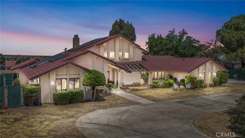 13094 Modoc Court, Apple Valley, California 92308