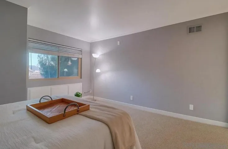 10350 Caminito Cuervo 114, San Diego, California 92108