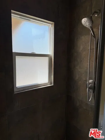 Unit 553