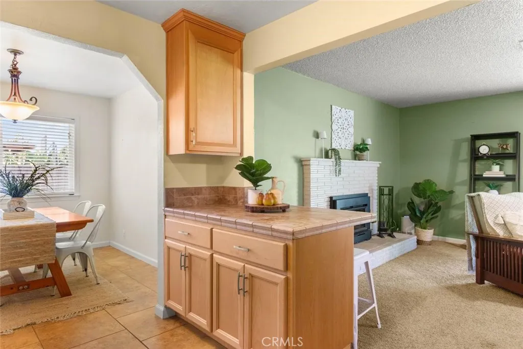 Breakfast bar