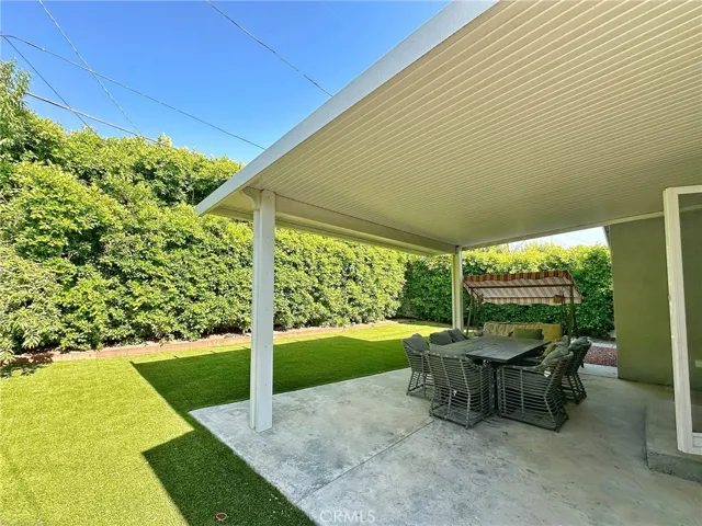 5857 Balcom Avenue, Encino, California 91316